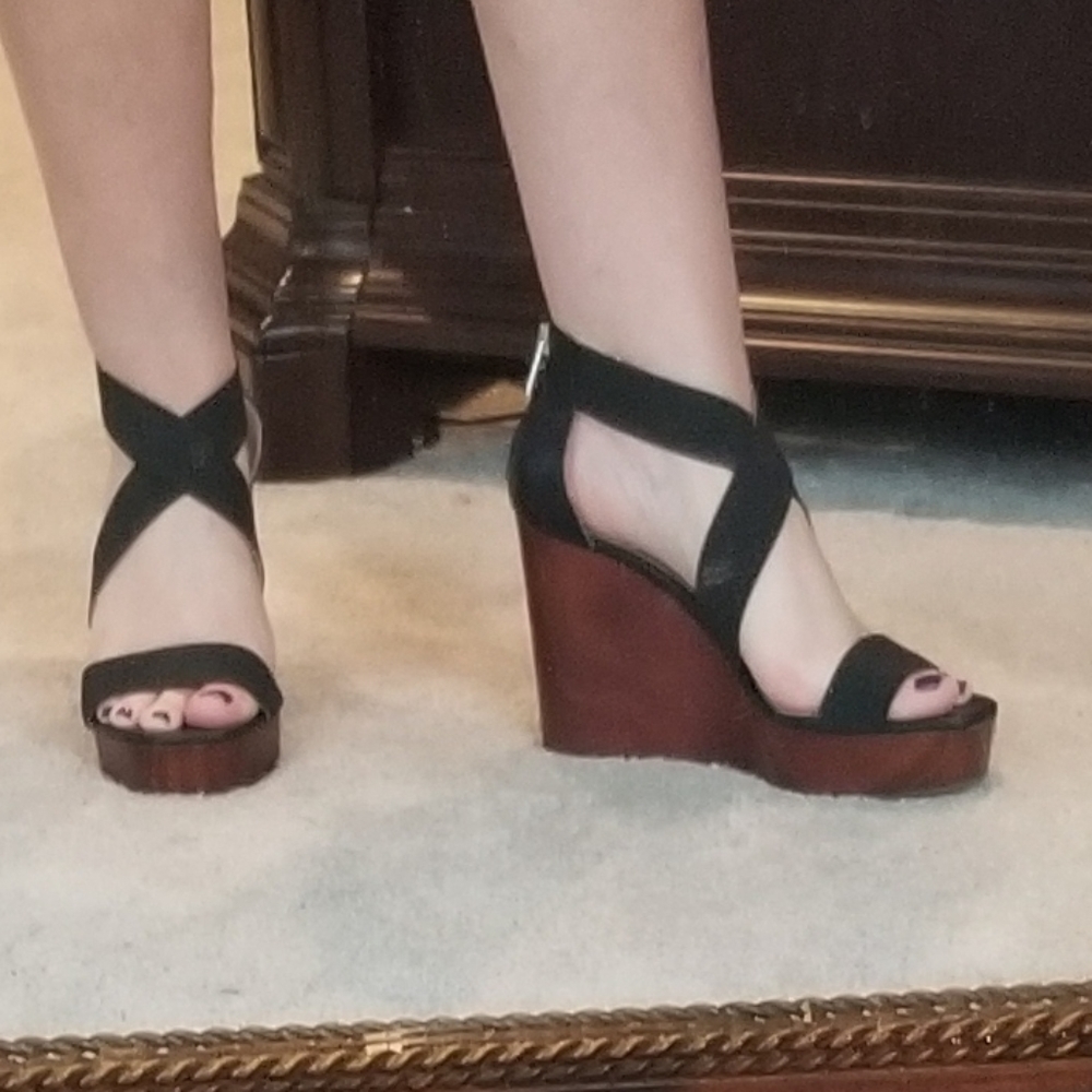 Jessica Simpson Wedges size 9.5 NWT  -